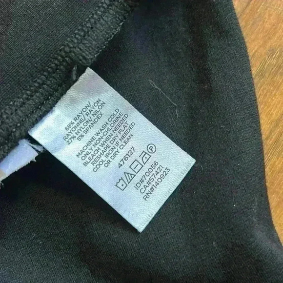 Ann Taylor Loft Stretch Black Pants Women’s Size Large - Picture 8 of 8